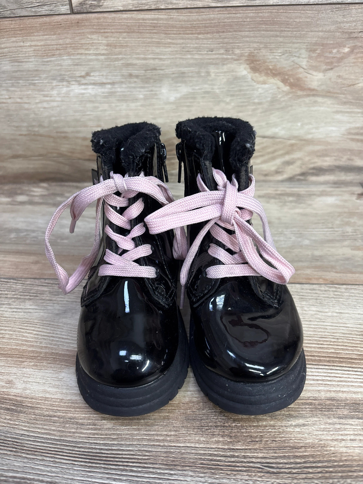 OshKosh Fur-Lined Patent Leather Lace-Up Boots Black sz 7c