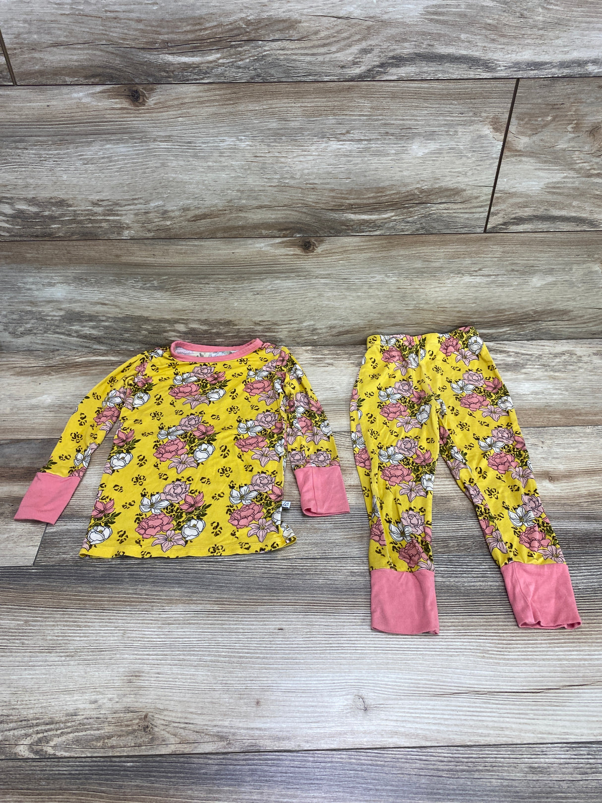 Laree + Co 2pc Floral Pajama Set Yellow sz 2T