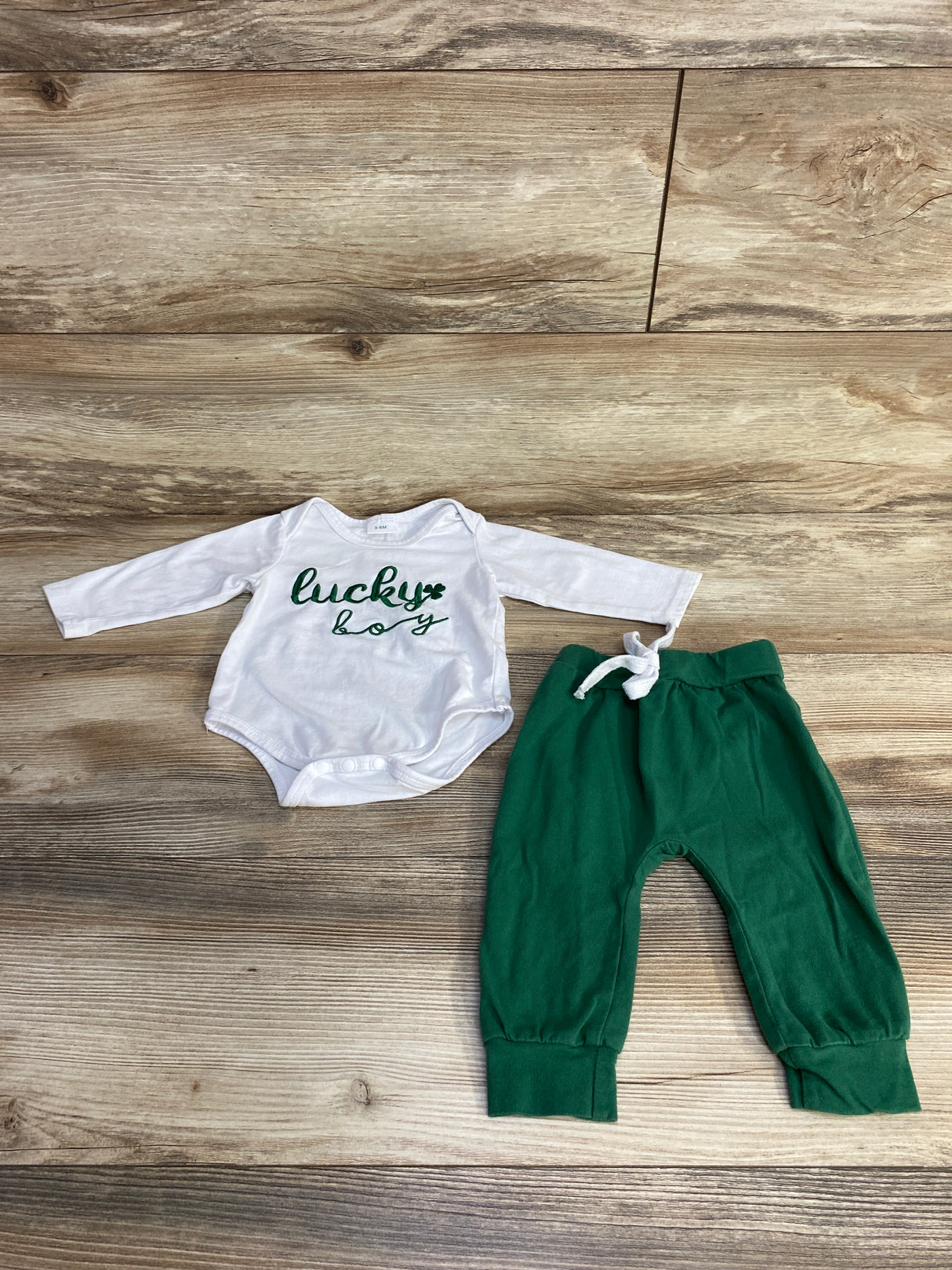 2pc Lucky Boy Bodysuit & Pants White sz 3-6m