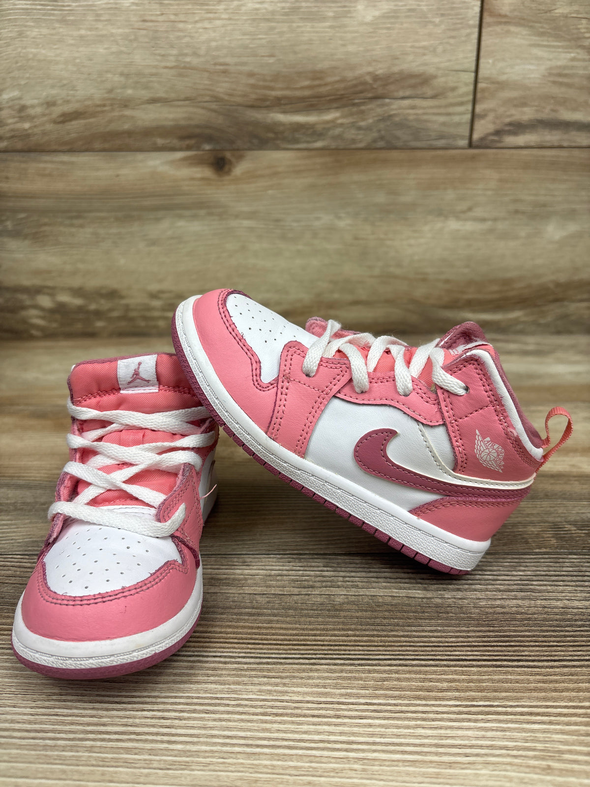 Air Jordan 1 Mid TD 'Valentine's Day' Sneakers sz 9c