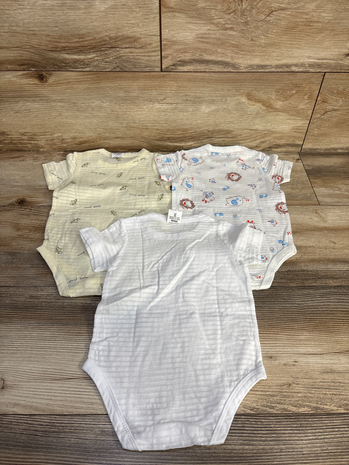 Happy Friend 3pk Bodysuits White sz 9m