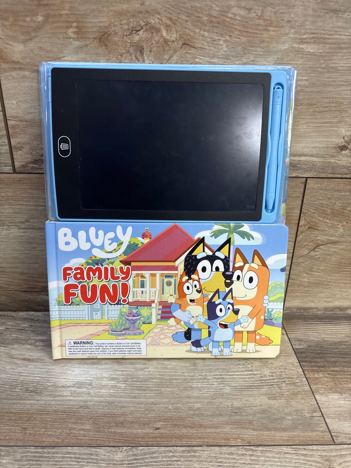 Bluey: Family Fun! Board Book with LCD Drawing Tablet