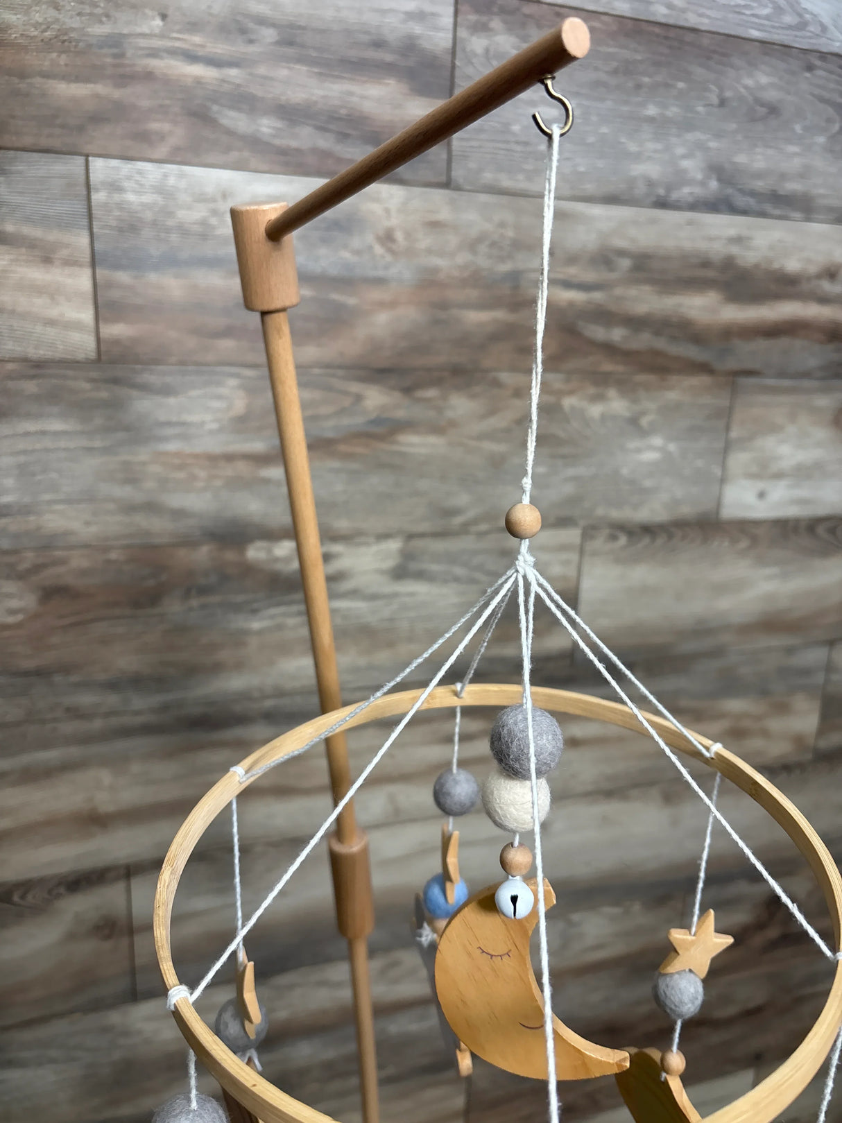 FEISIKE Standing 57'' Crib Mobile Arm with Space Mobile