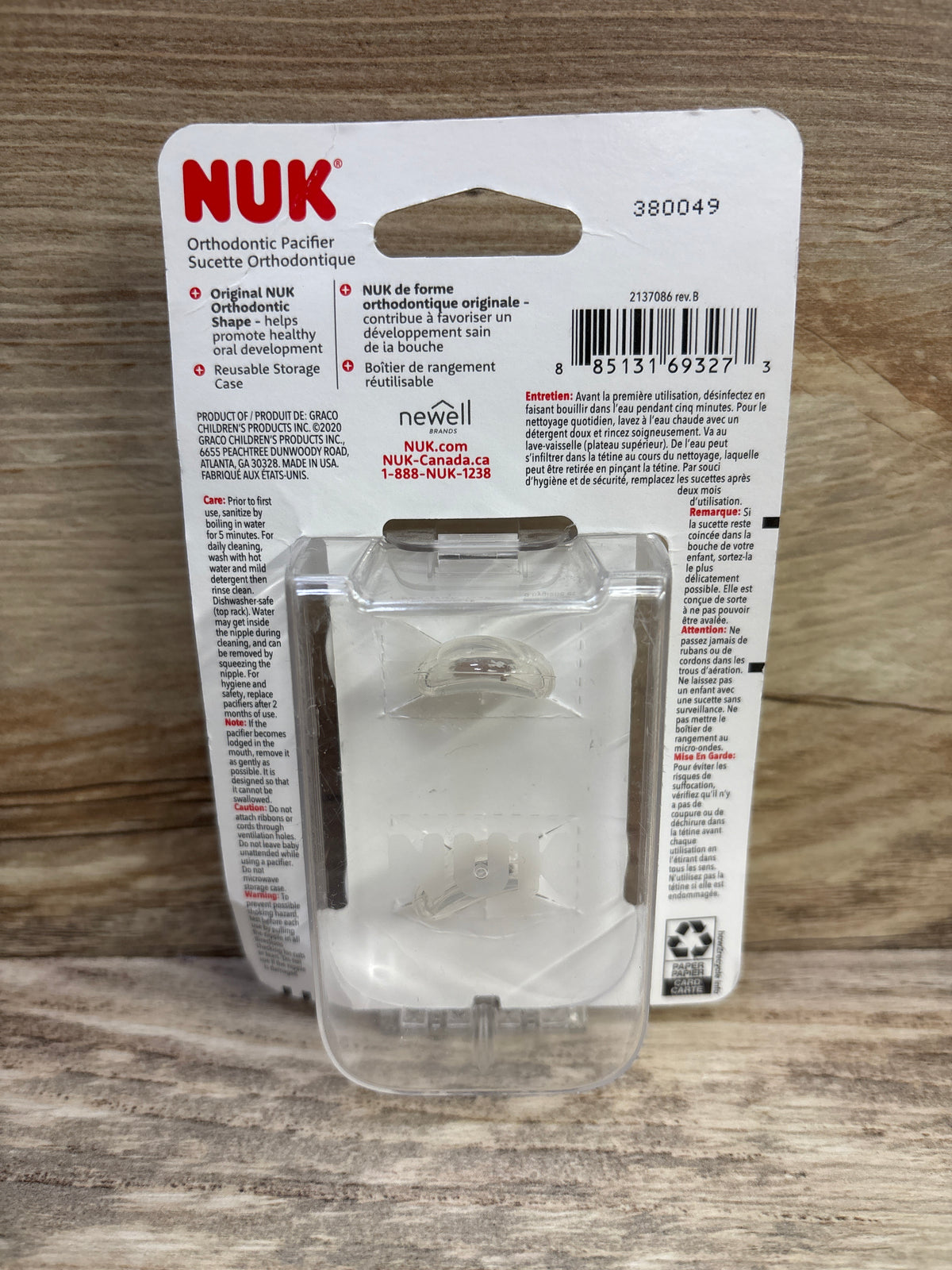 NEW NUK Orthodontic Pacifiers 2pk 6-18m