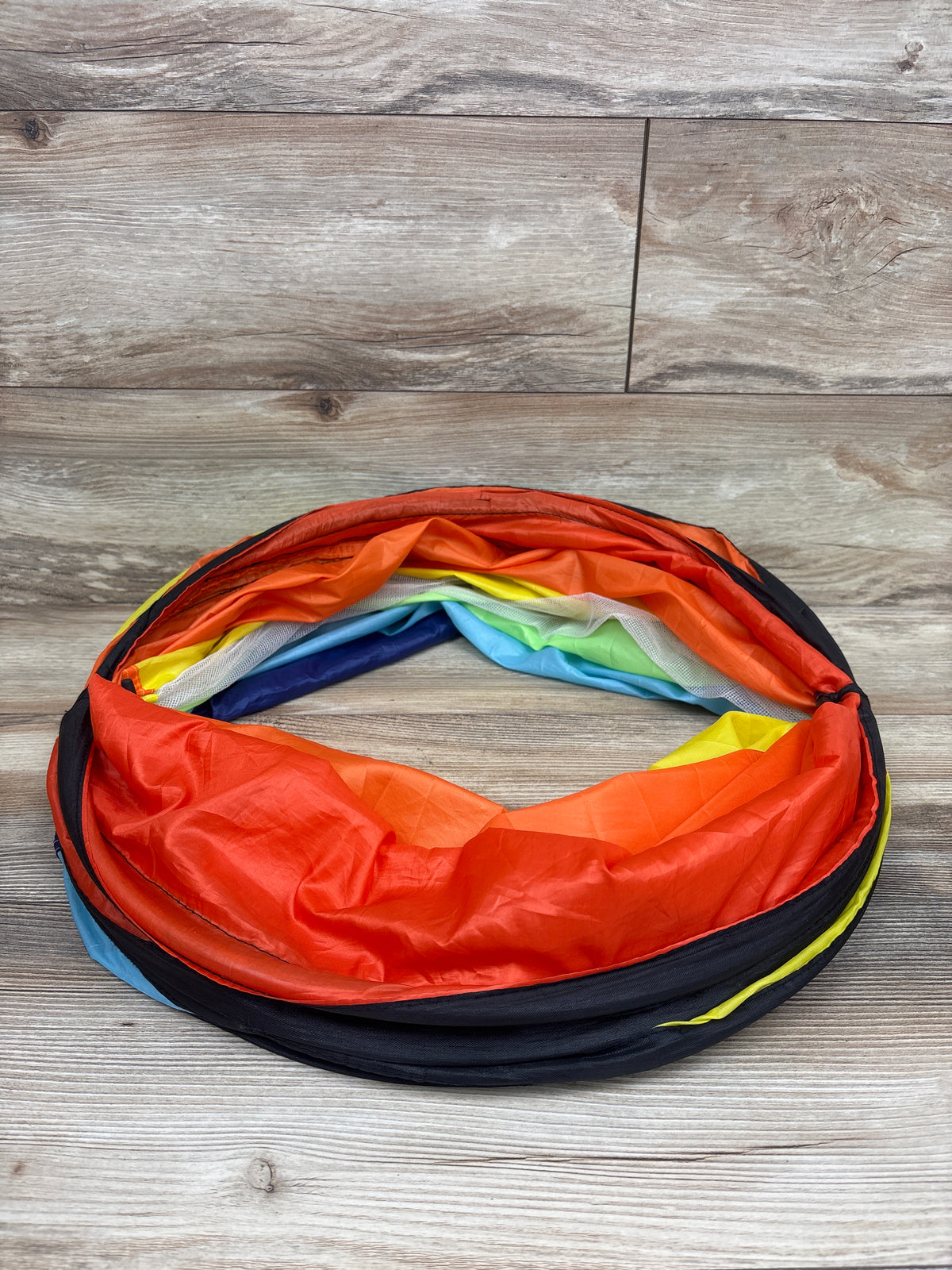 Moncoland Colorful Pop Up Crawl Tunnel with Mesh Windows - 5.5ft