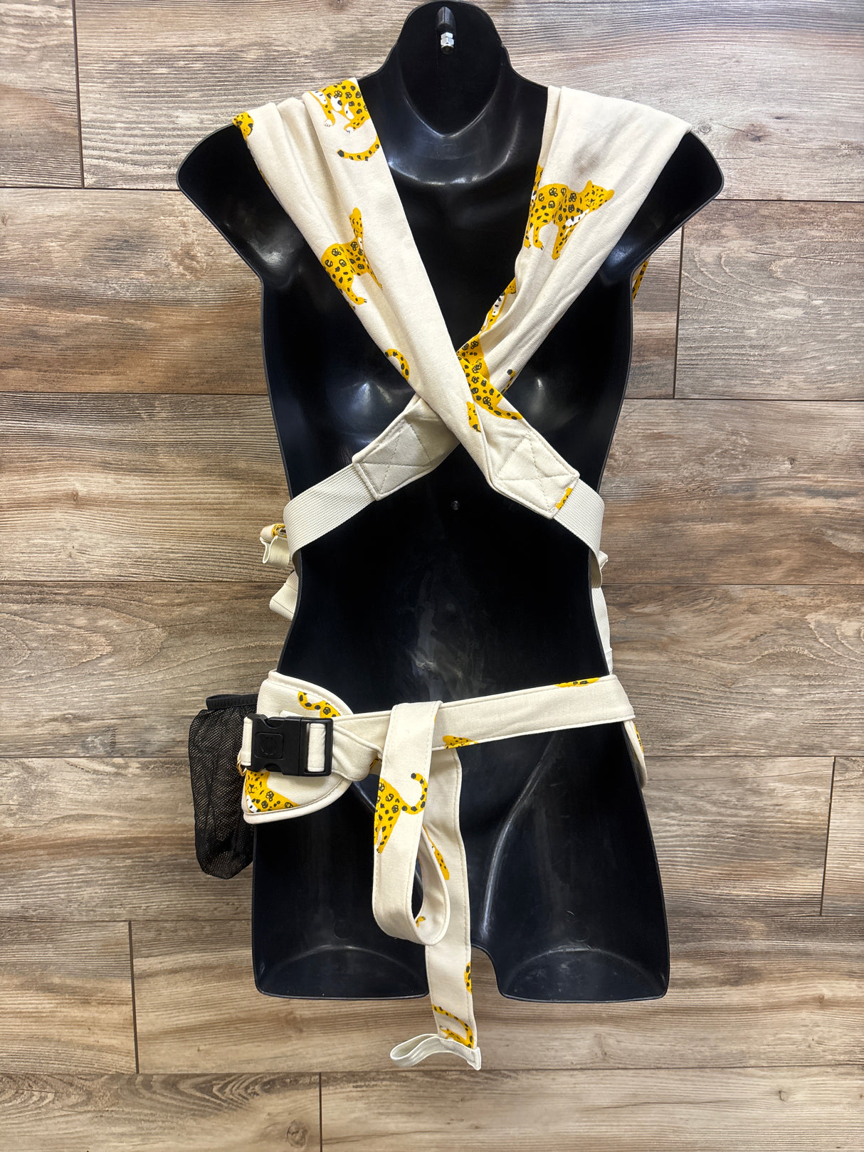 Tea x Tushbaby The Pearl Wrap Carrier - Lion Print 8-20lbs