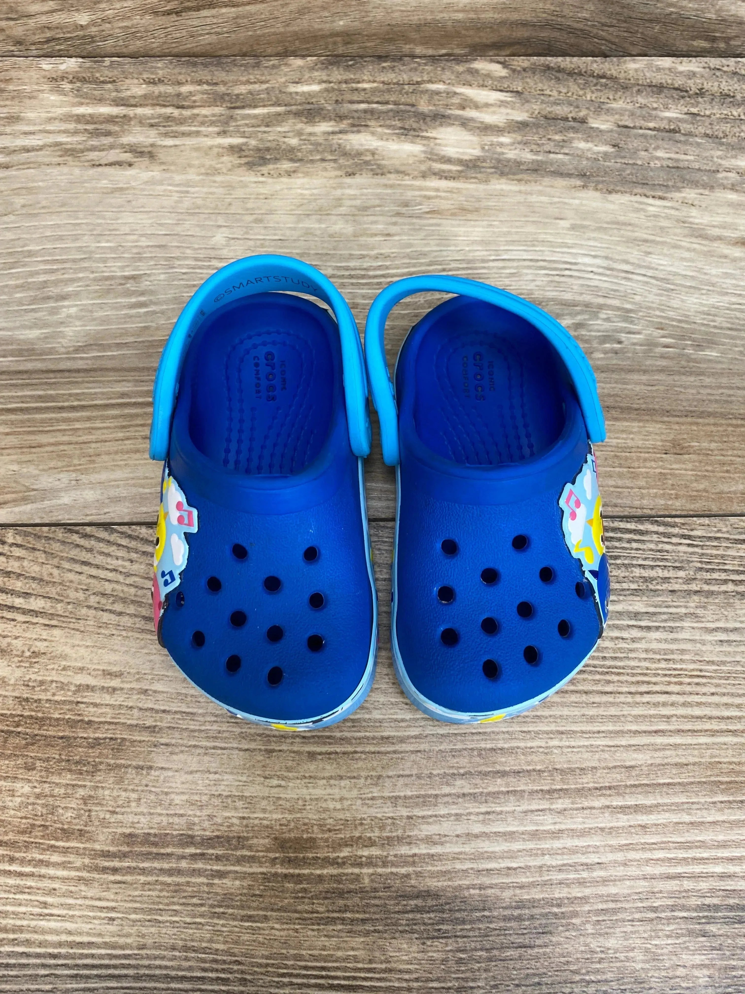 Crocs Baby Shark Classic Clogs Blue sz 4c Me n Mommy To Be