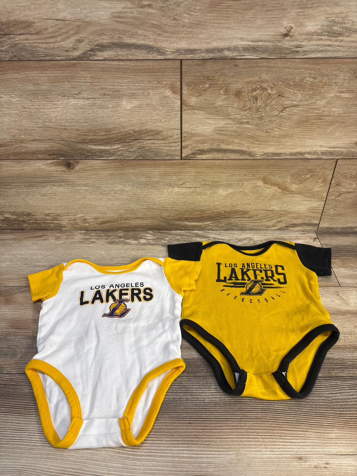 NBA 2pk Los Angeles Lakers Bodysuits Yellow sz 18m
