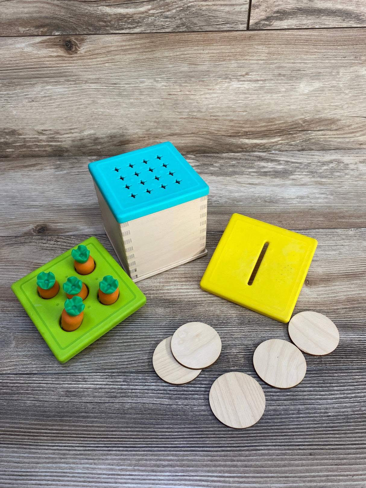 Lovevery Wooden Coin Bank with Carrot Lid