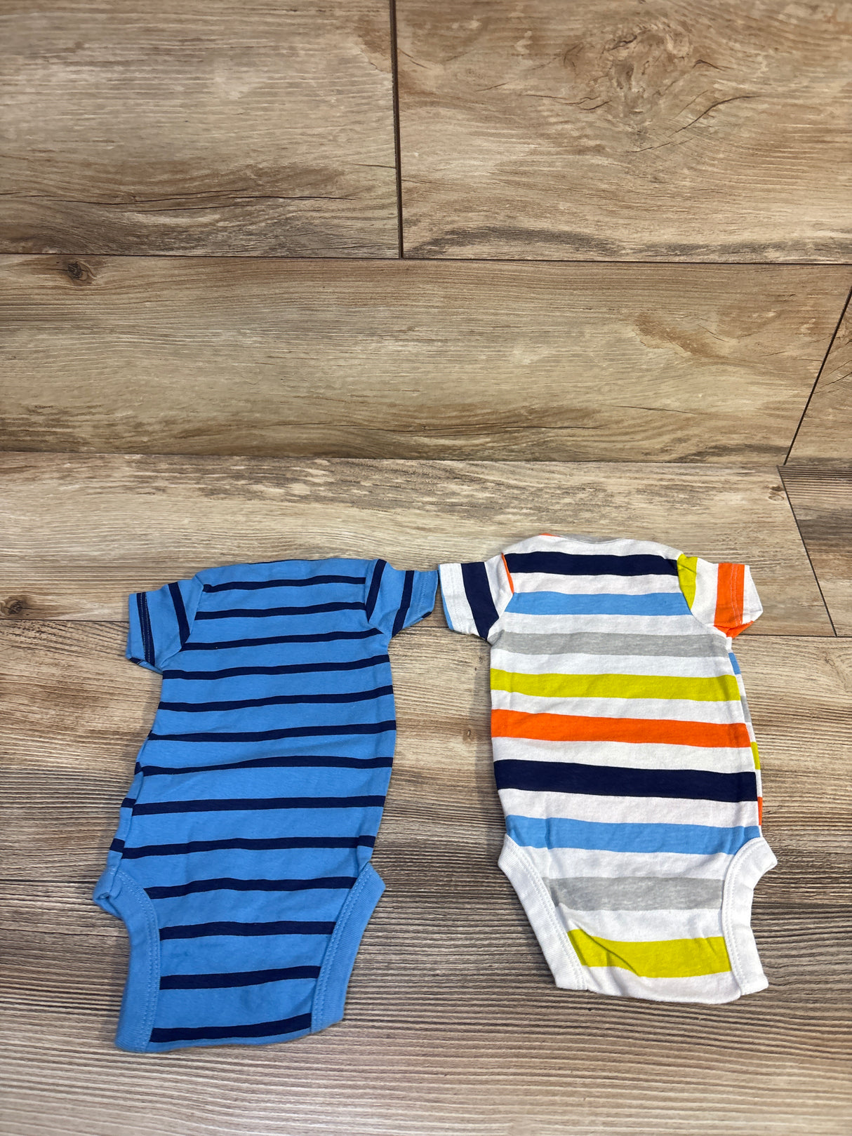 Gerber Onesies 2pk Bodysuits White sz 0-3m