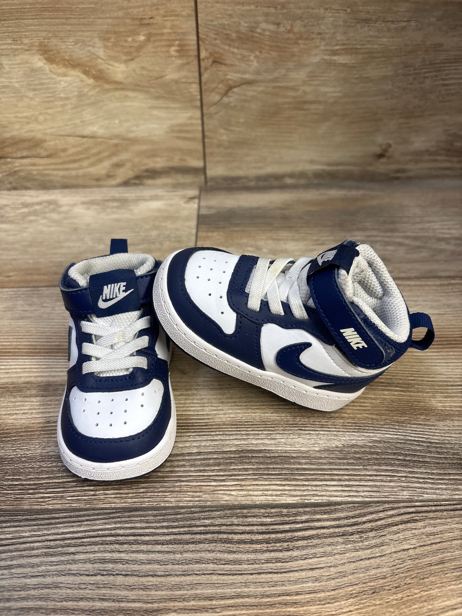Nike Court Borough Mid 2 TD 'White Signal Blue' Sneakers sz 4c