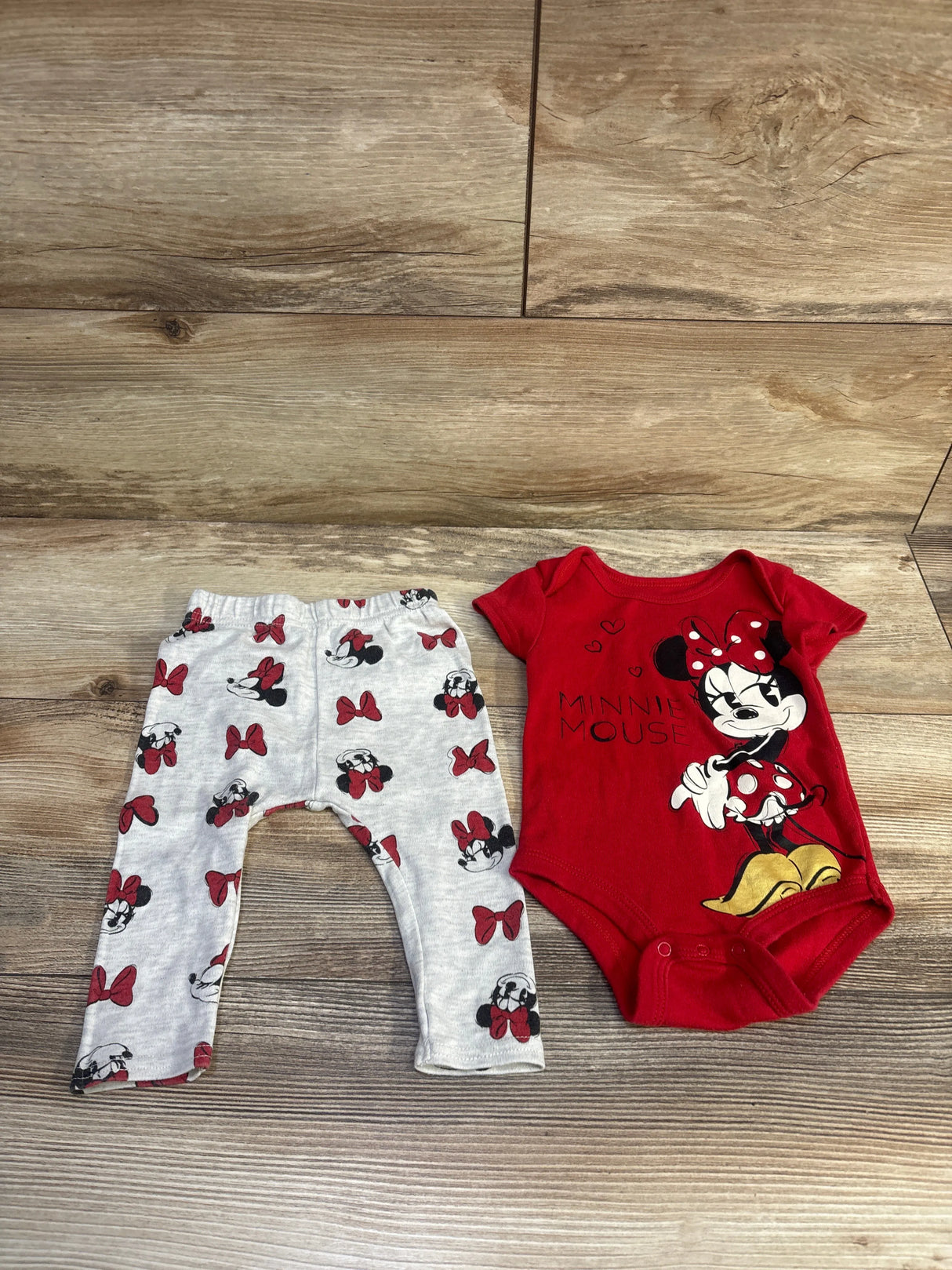 Disney Baby 2pc Minnie Mouse Bodysuit & Pants Set Red sz 3/6m