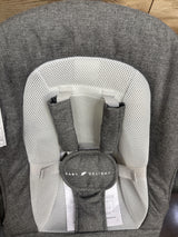 NEW Baby Delight Bloom Soothing Adjustable Lounger in Charcoal