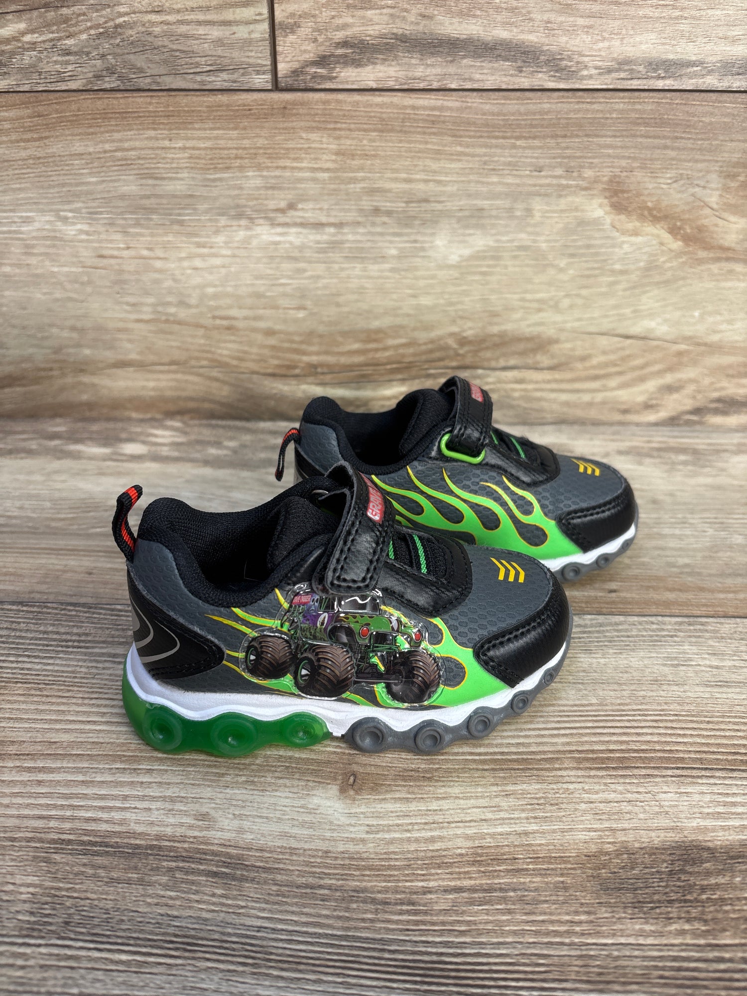 Monster Jam Light Up Sneakers Black sz 6c