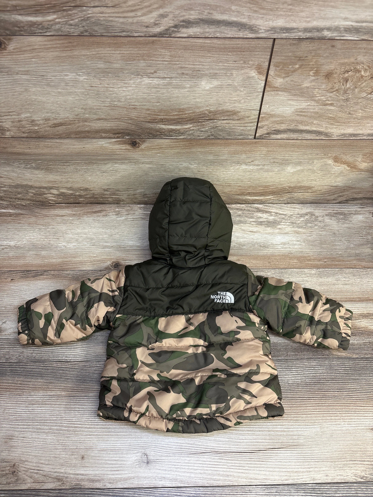 The North Face Reversible Mount Chimbo Jacket Green Camo sz 3-6m