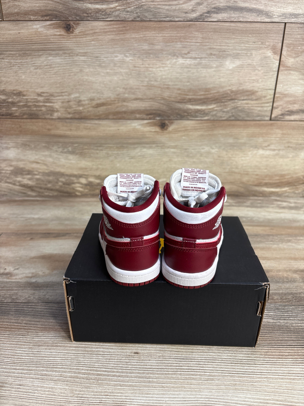 Air Jordan 1 Retro High OG TD 'Artisanal Red' Sneakers sz 7c