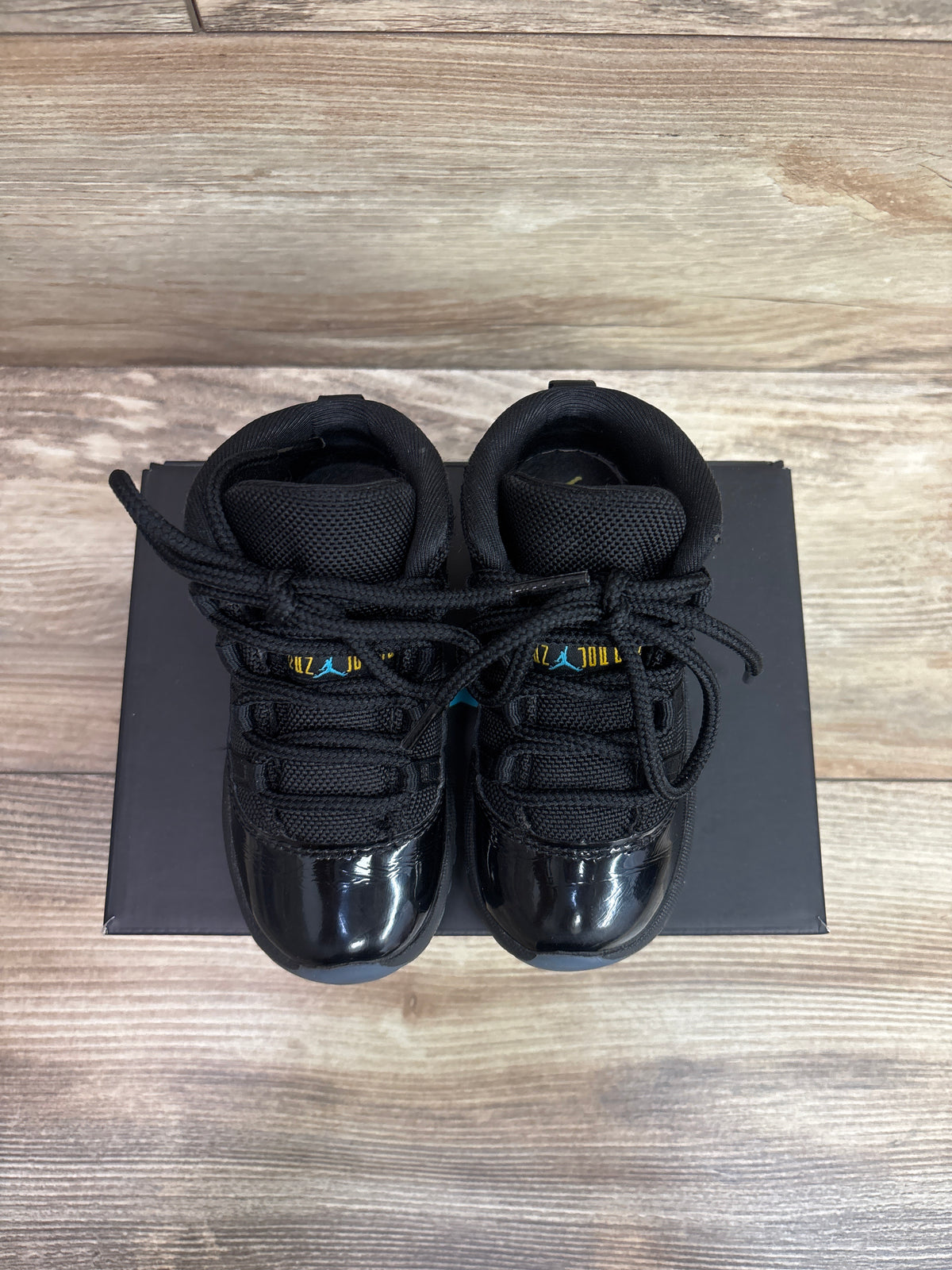 Air Jordan 11 Retro TD 'Gamma Blue' Sneakers sz 8c