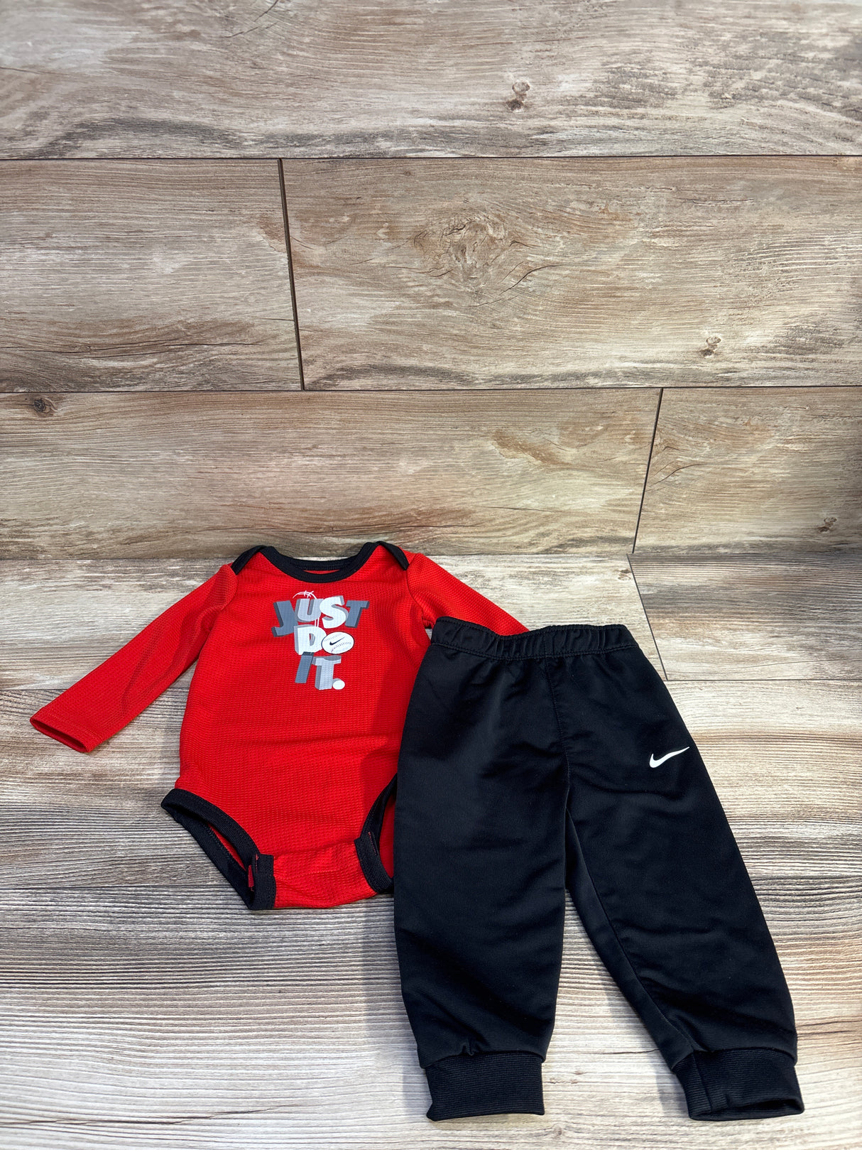Nike 2pc Dri-Fit Bodysuit & Joggers Set Red sz 9m