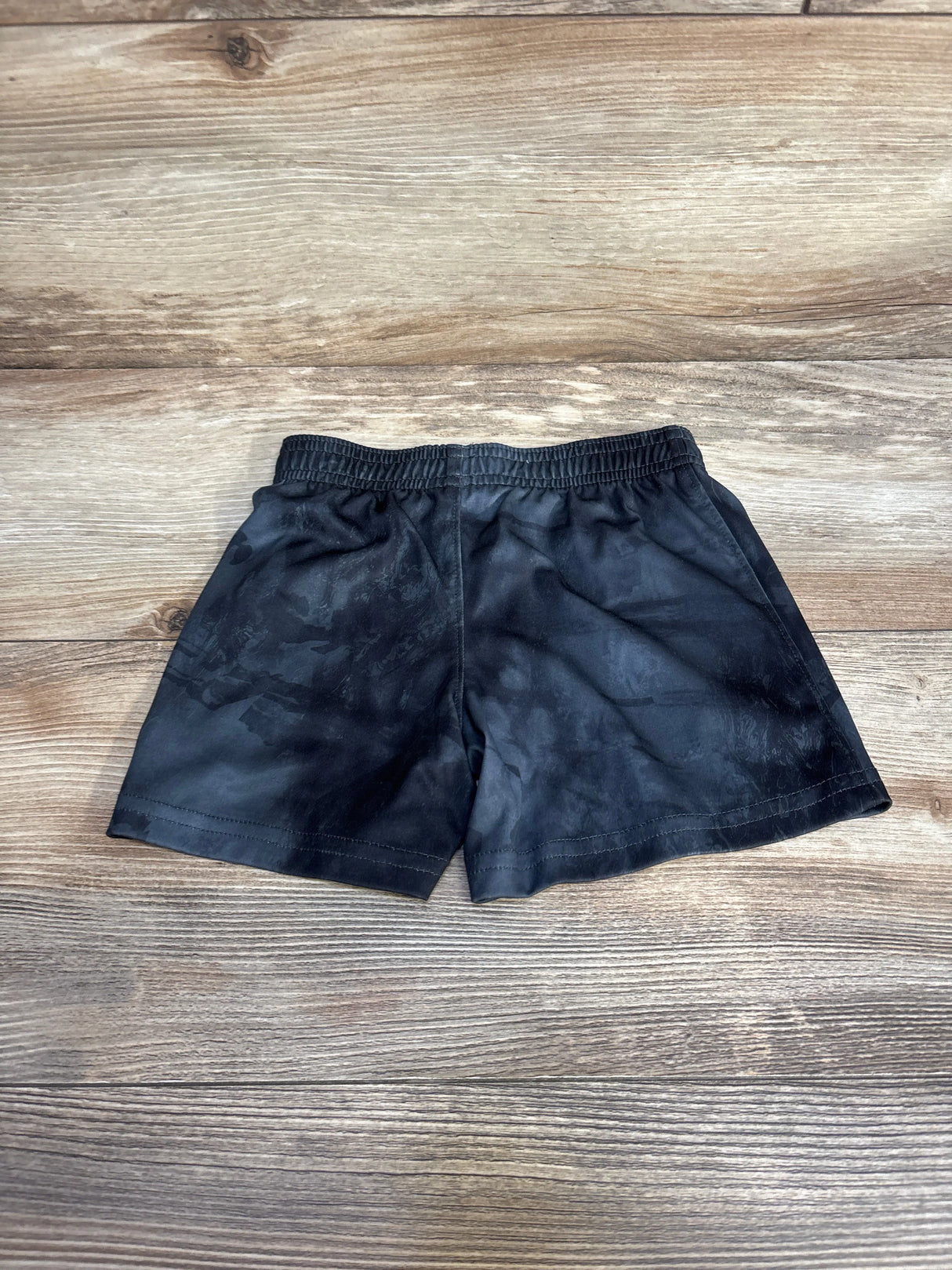 Under Armour Shorts Grey sz 18m
