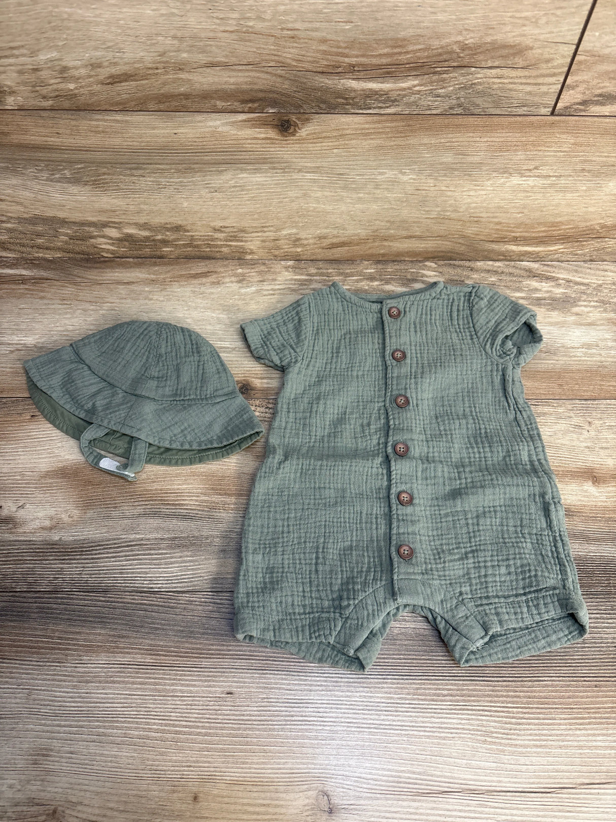 Just One You 2pc Gauze Romper & Hat Set Olive sz 6m