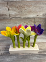 Loveevery Felt Flowers in a Row