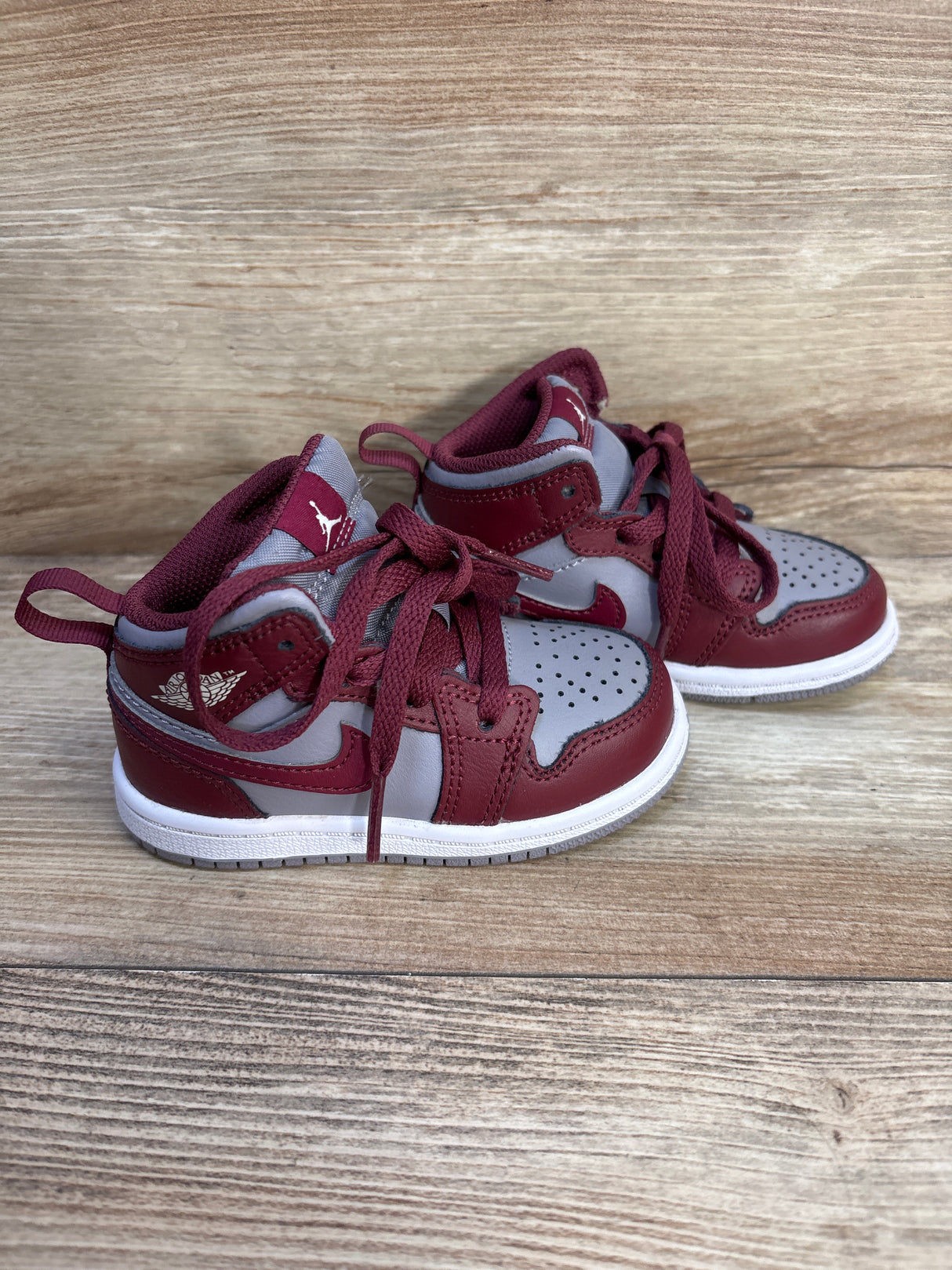 Air Jordan 1 Mid TD 'Cherrywood Red' Sneakers sz 6c