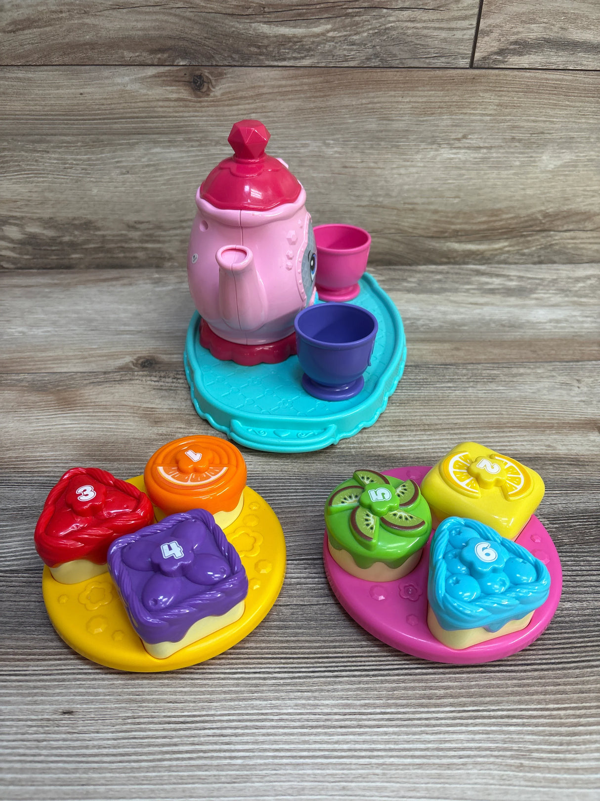 Leapfrog Rainbow Tea For Two Set*