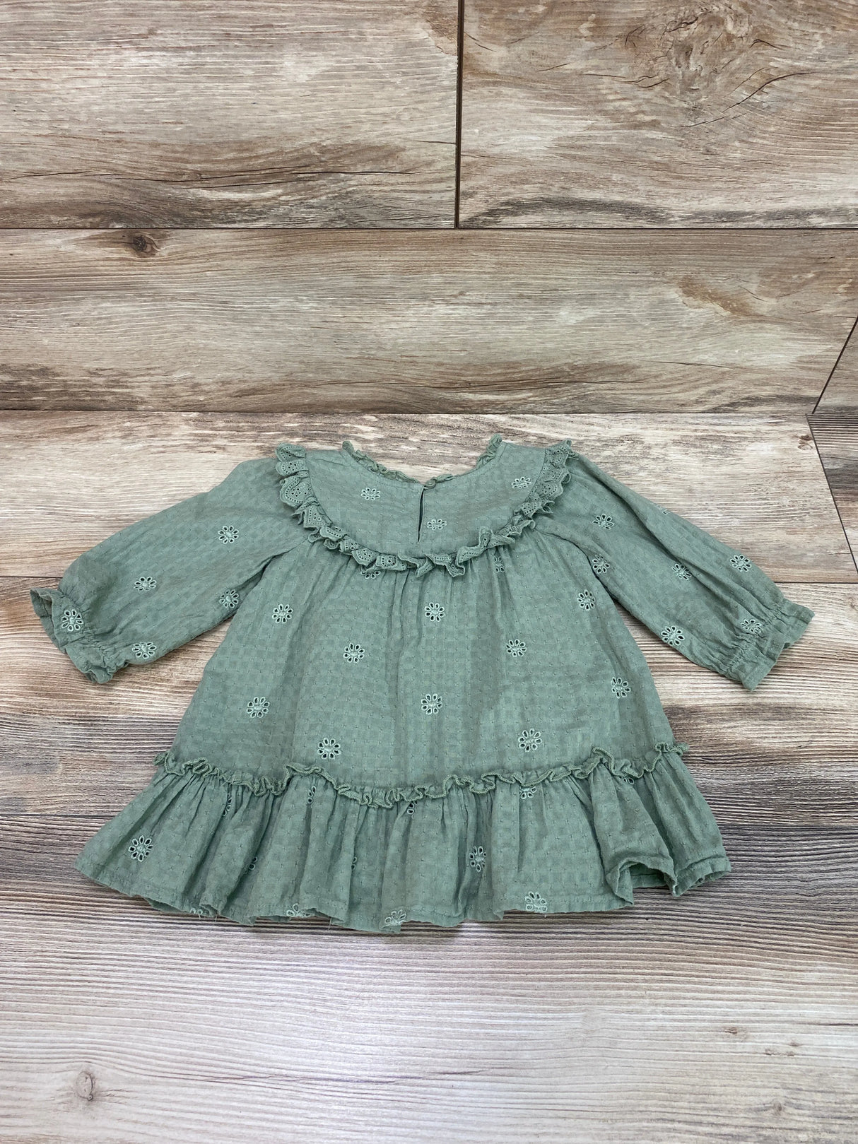 Cat & Jack Eyelet Ruffle Dress Green sz 12m