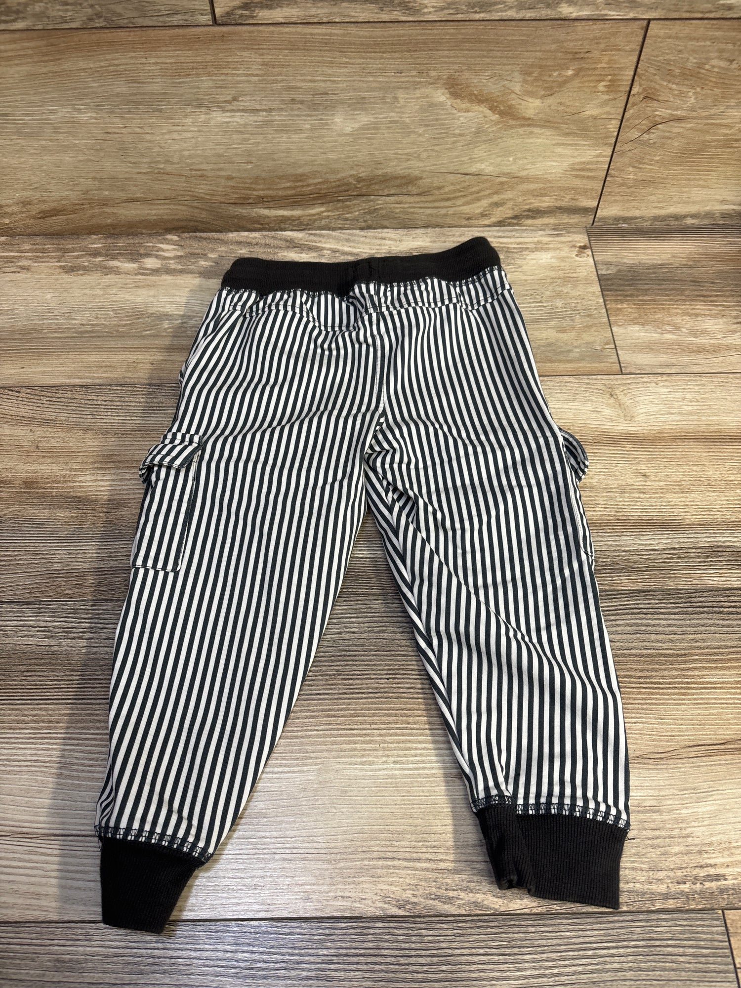 Rags Relaxed Fit Beetlejuice Stripe Cargo Joggers Black sz 3-4T