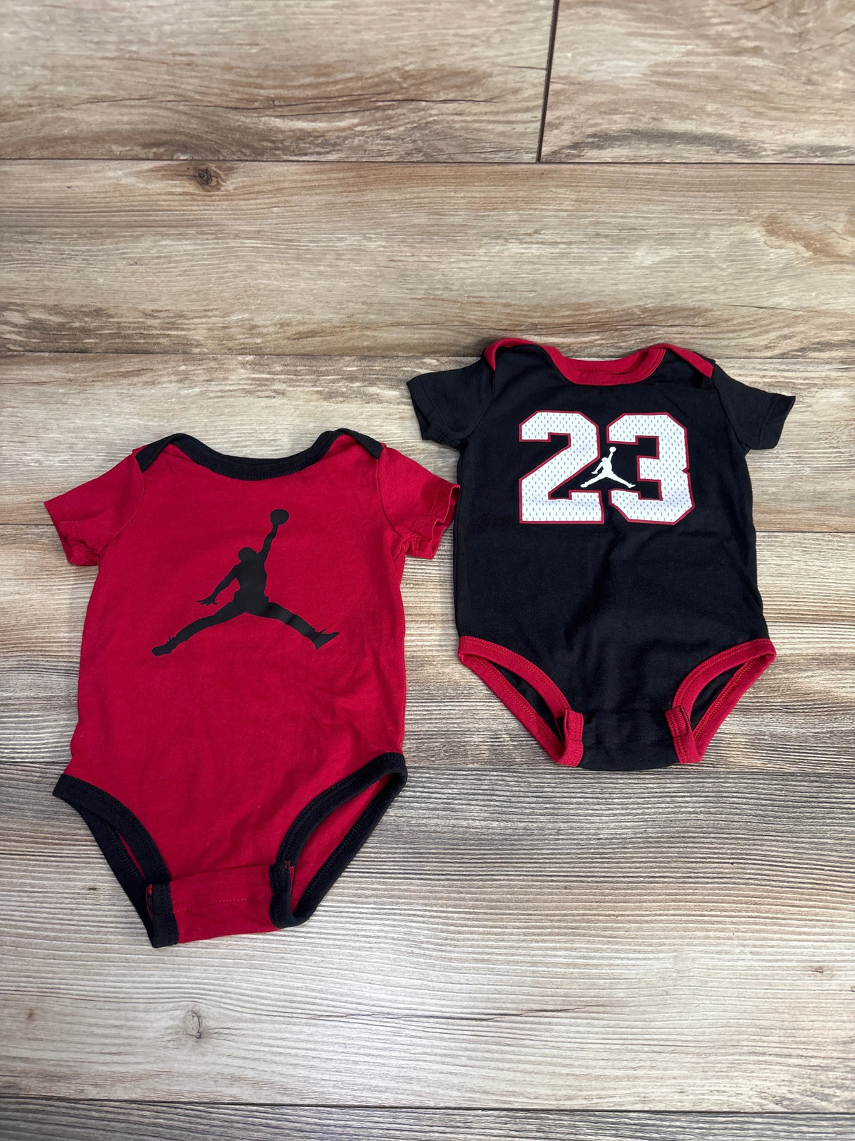 Jordan 2pk Bodysuit Set Red sz 12m