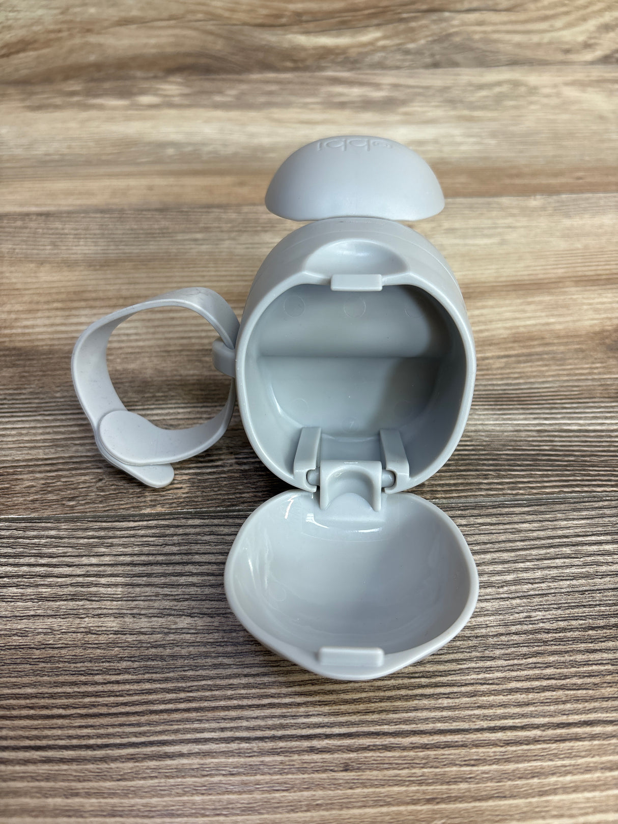 Ubbi On The Go Pacifier Holder Grey