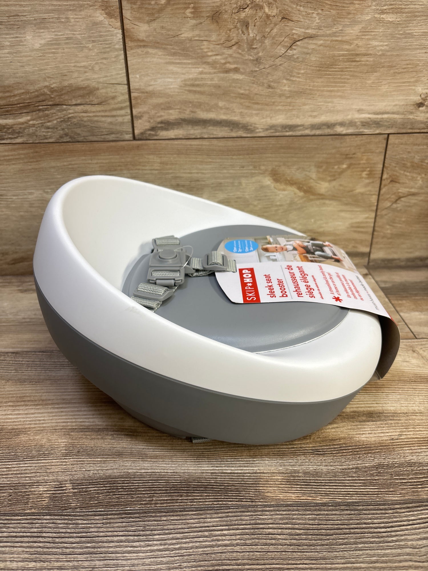 NEW Skip Hop Sleek Seat Booster