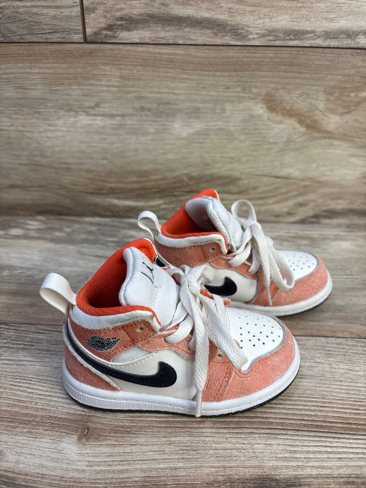Air Jordan 1 Mid SE TD 'Orange Suede' Sneakers sz 6c