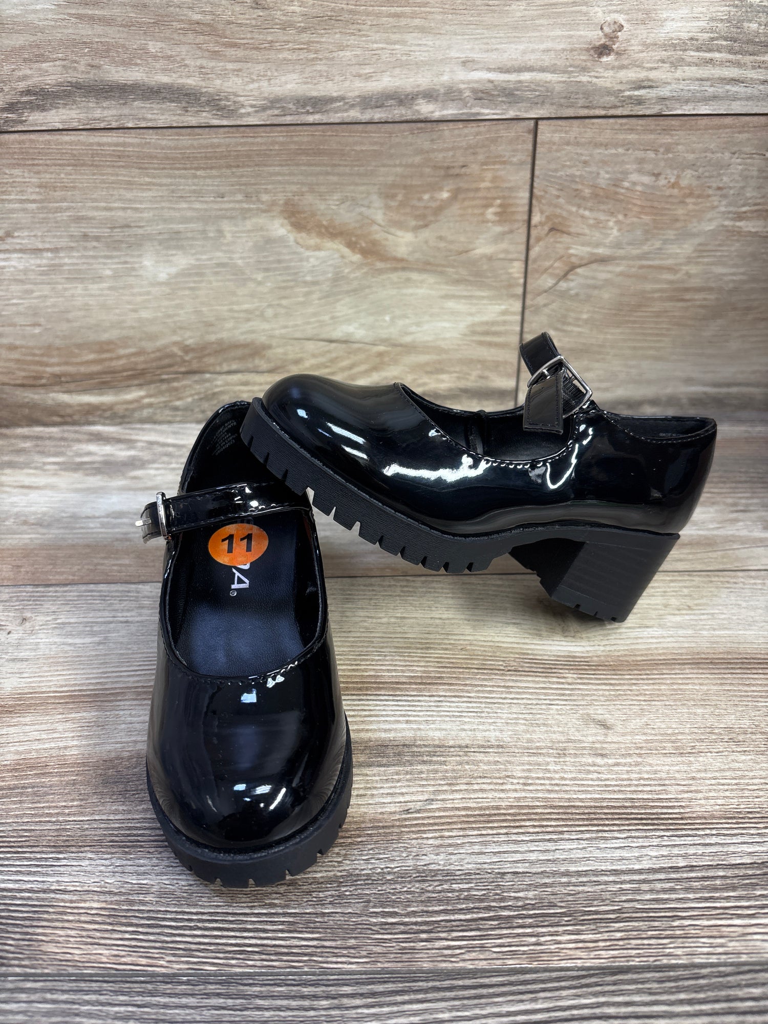 Soda Boxer Mary Jane Chunky Block Heel Black sz 11c