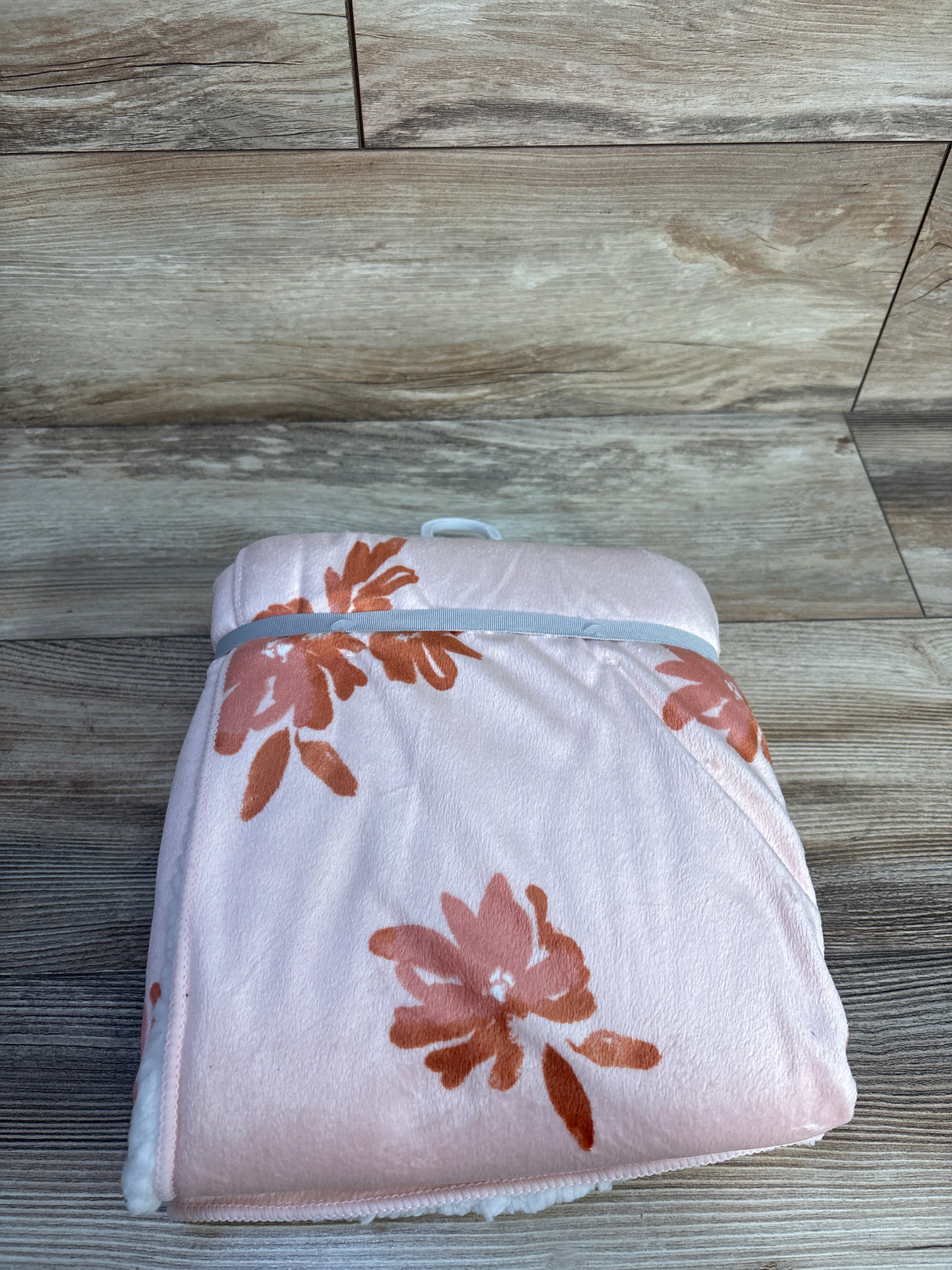 NEW Carter's Plush Baby Blanket Pink