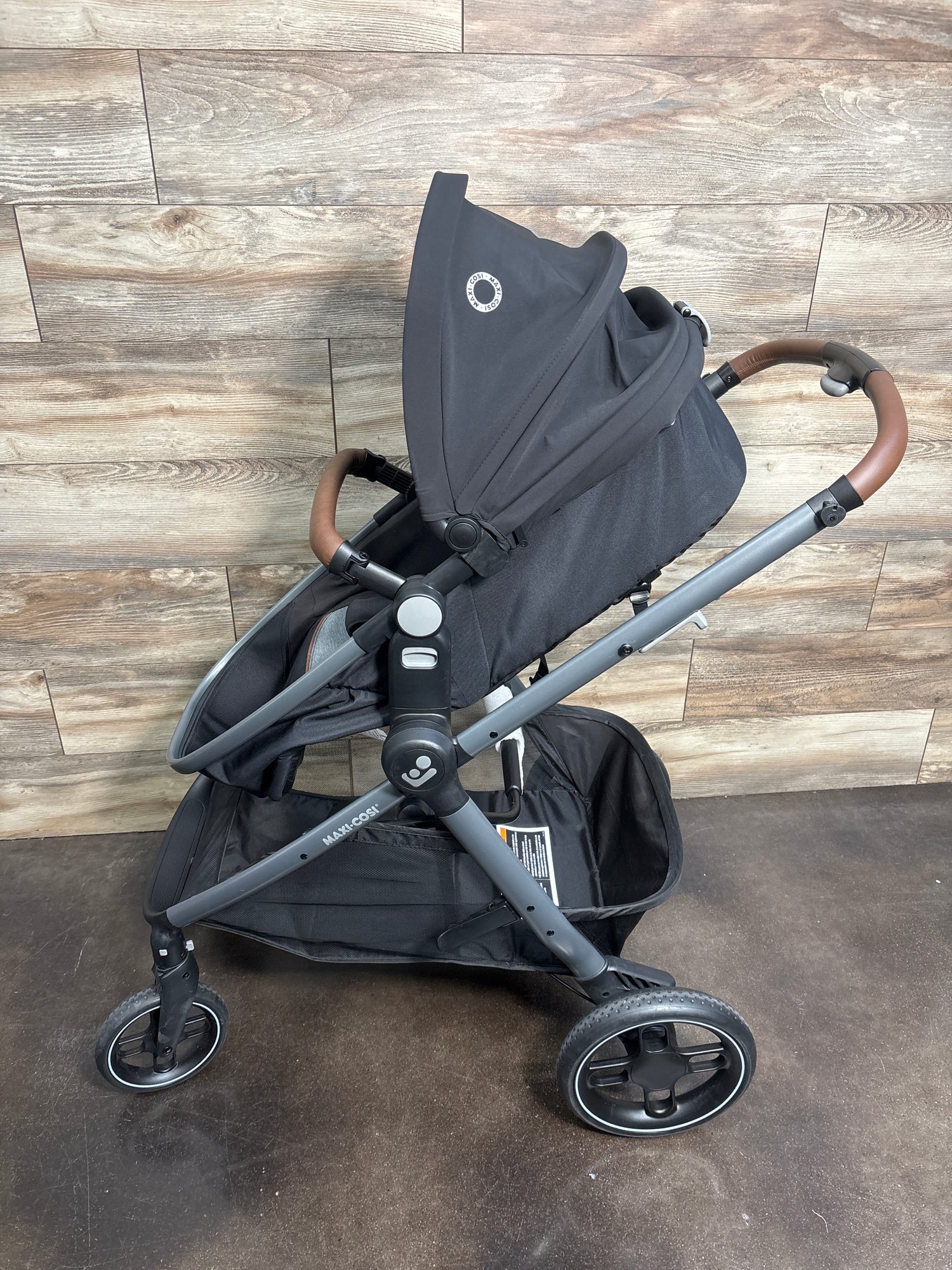 Maxi Cosi Siena CP 5-in-1 Travel System in Mystic Gray