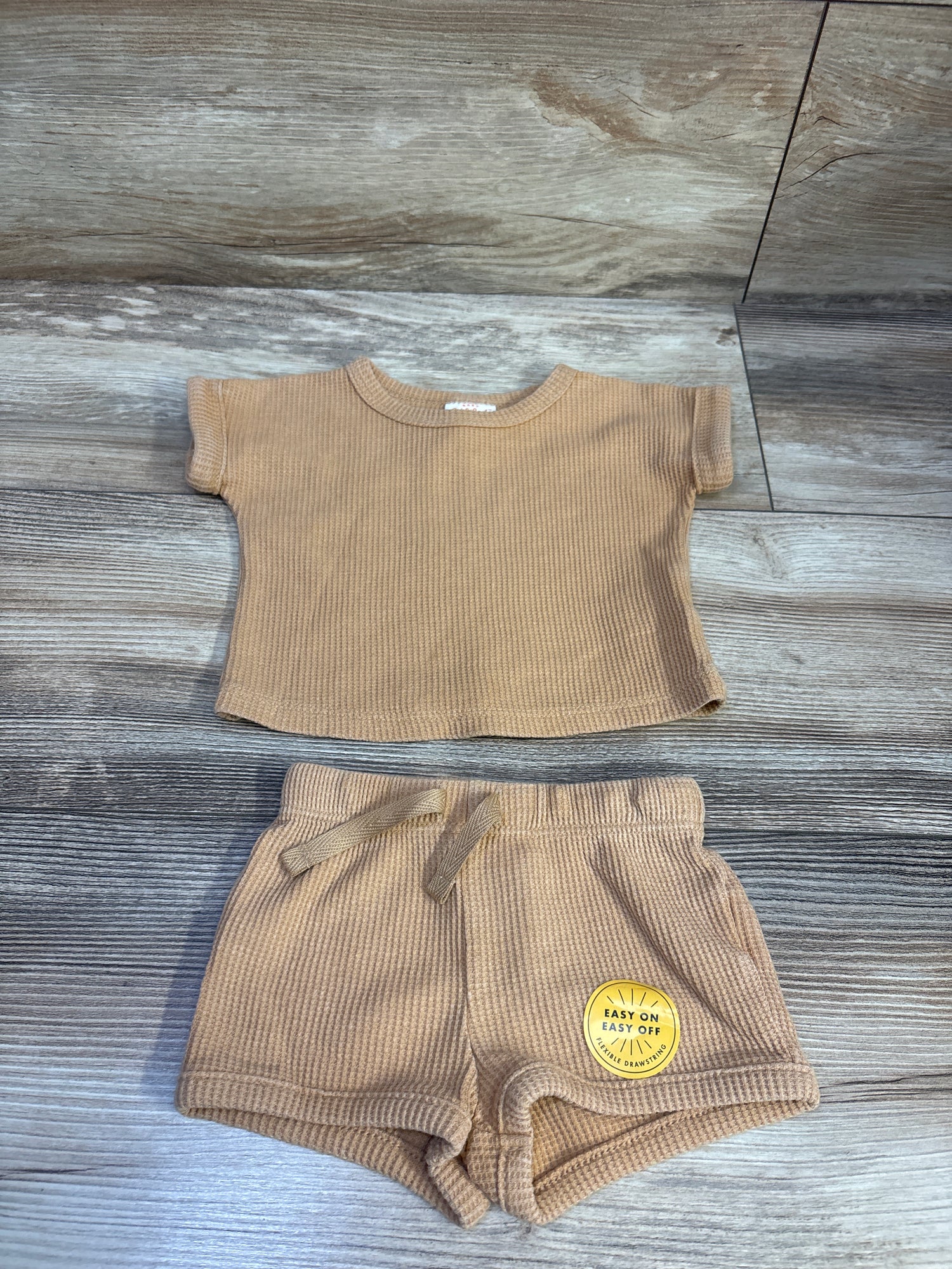 Cat & Jack 2pc Waffle Knit Shirt & Shorts Set Tan sz Newborn