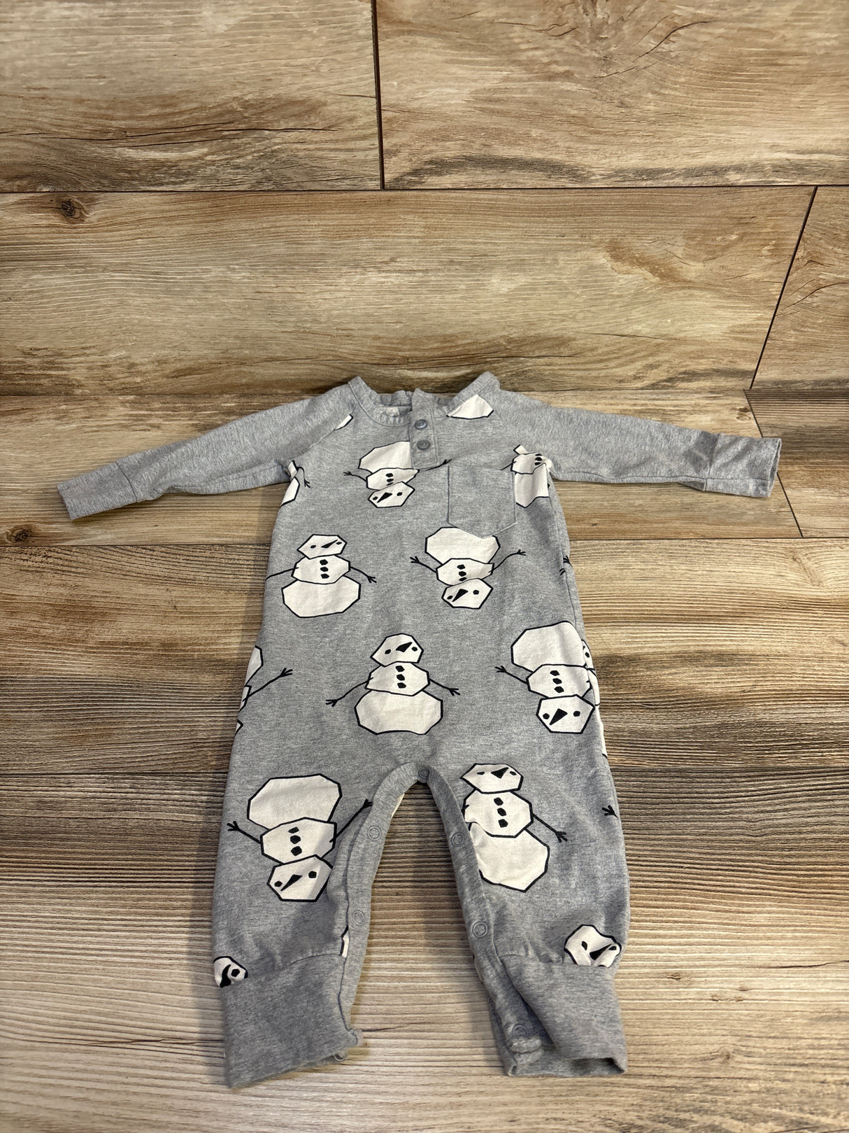 Monica + Andy My First Snowman Organic Henley Romper Grey sz 6-9m