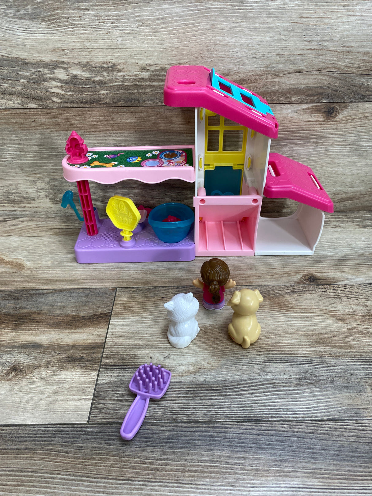 Fisher-Price Little People Barbie Play and Care Pet Spa Playset