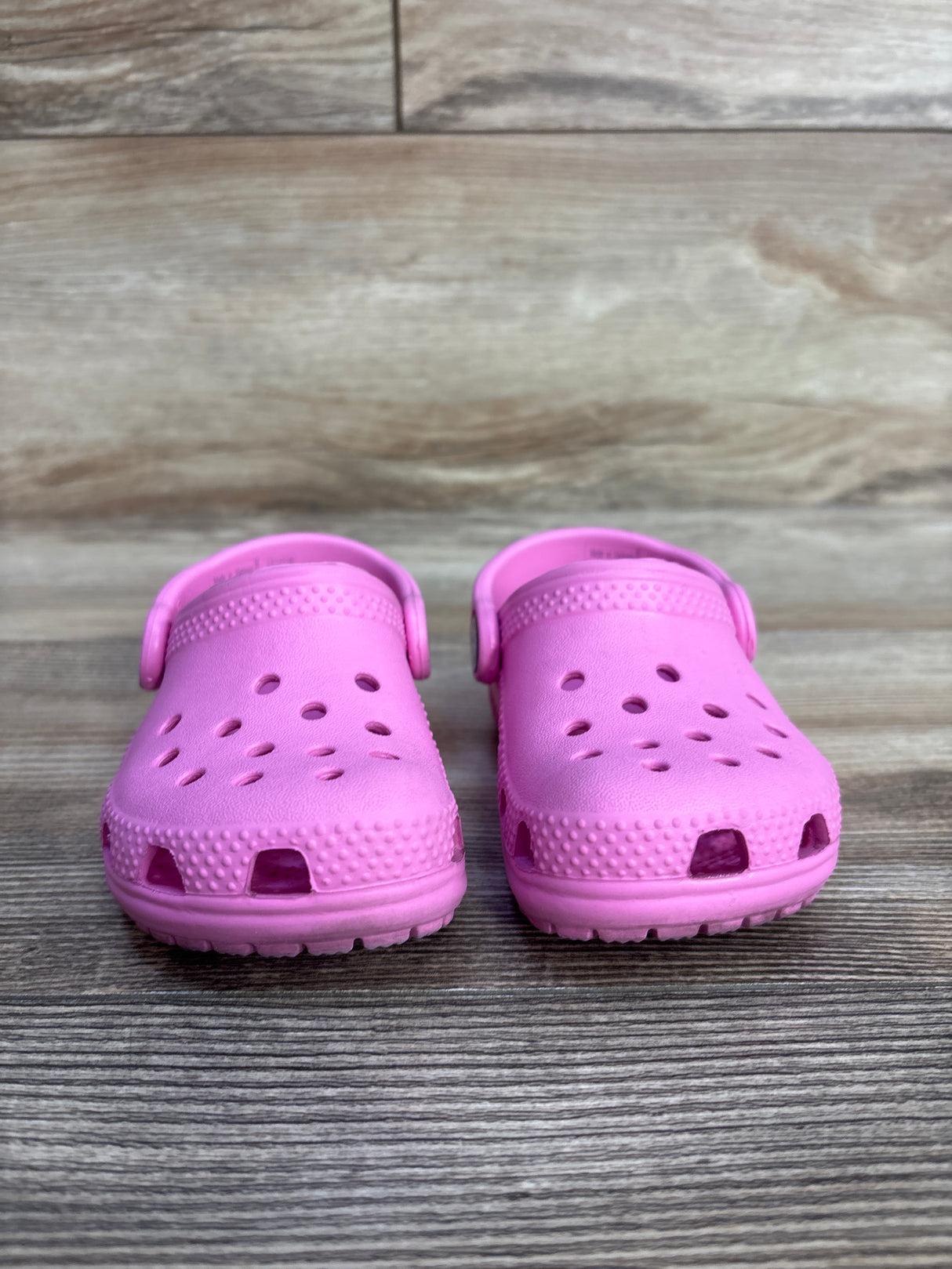 Crocs Classic Clogs Pink sz 6c