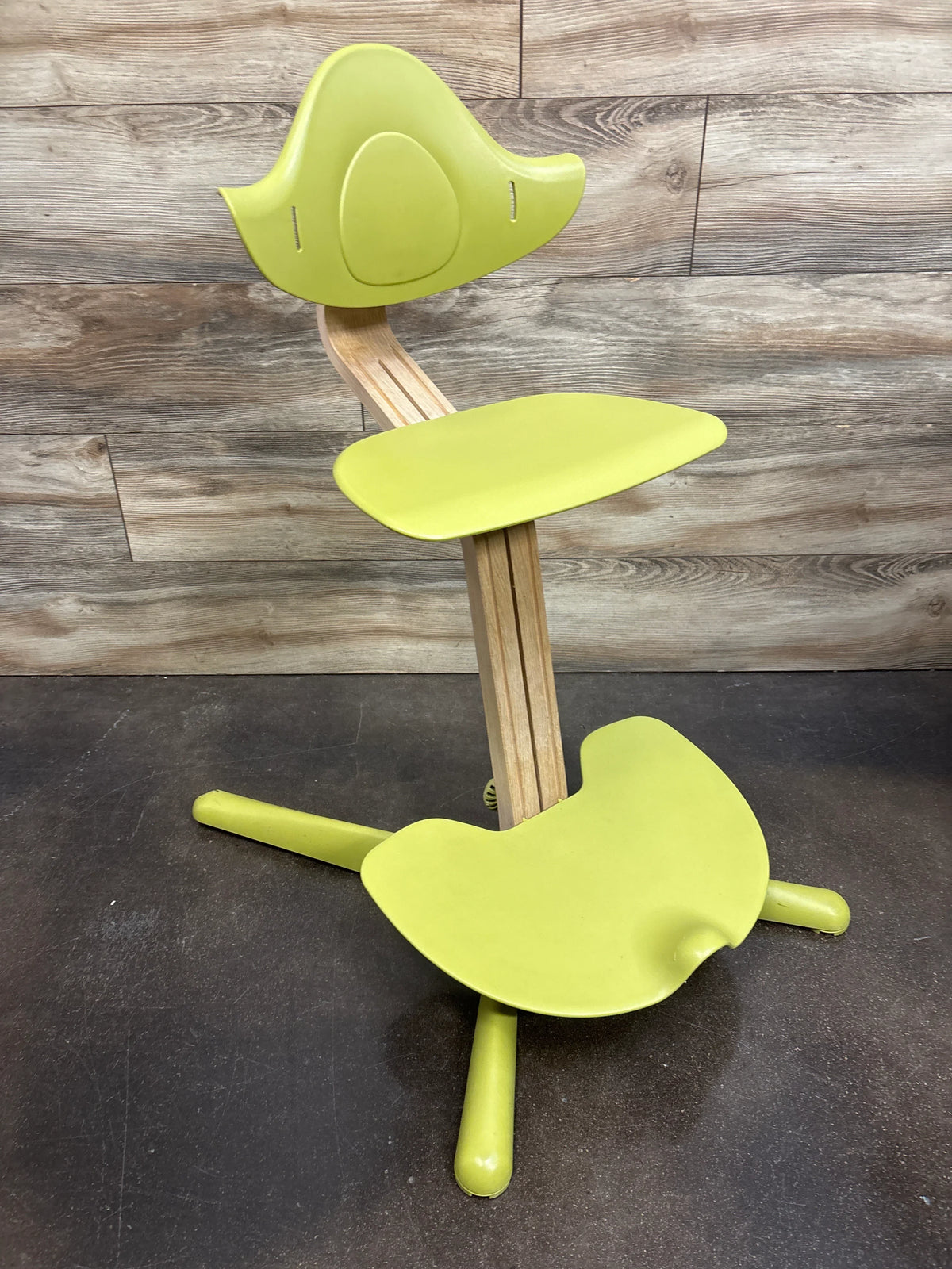 Stokke Nomi Adjustable High Chair in Green