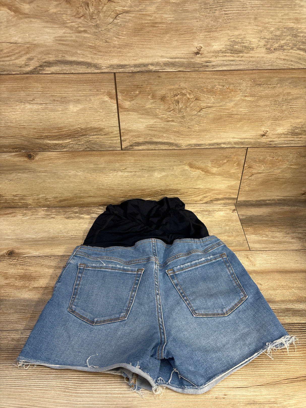 Isabel Maternity Crossover Panel Midi Shorts Blue sz Medium