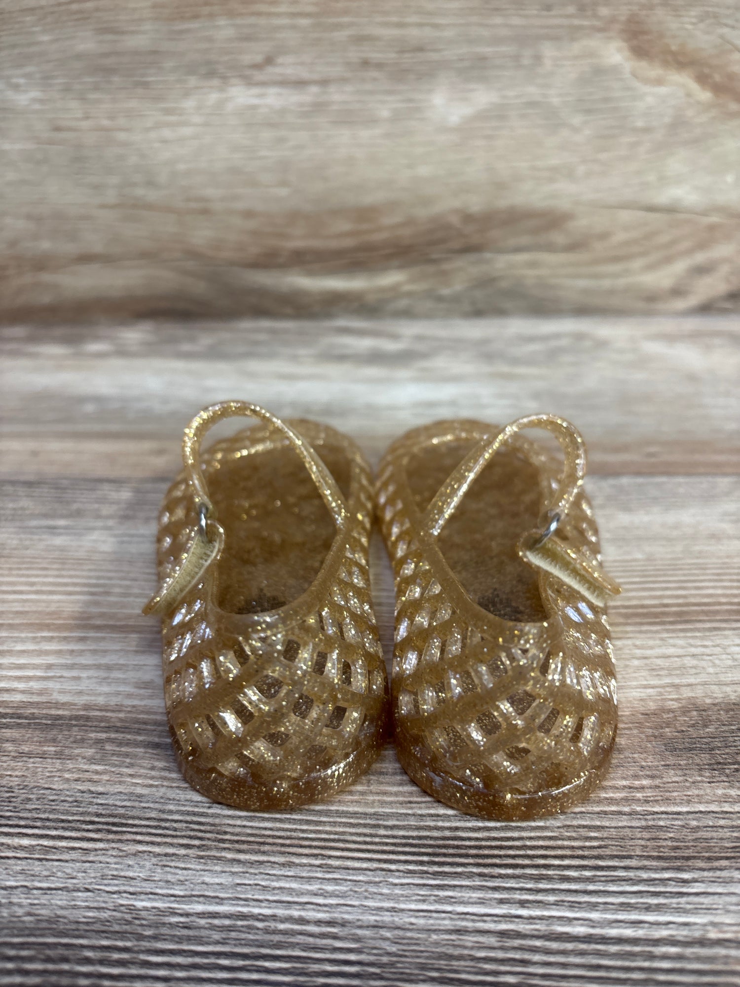 Old Navy Jelly Sandals Gold sz 7c