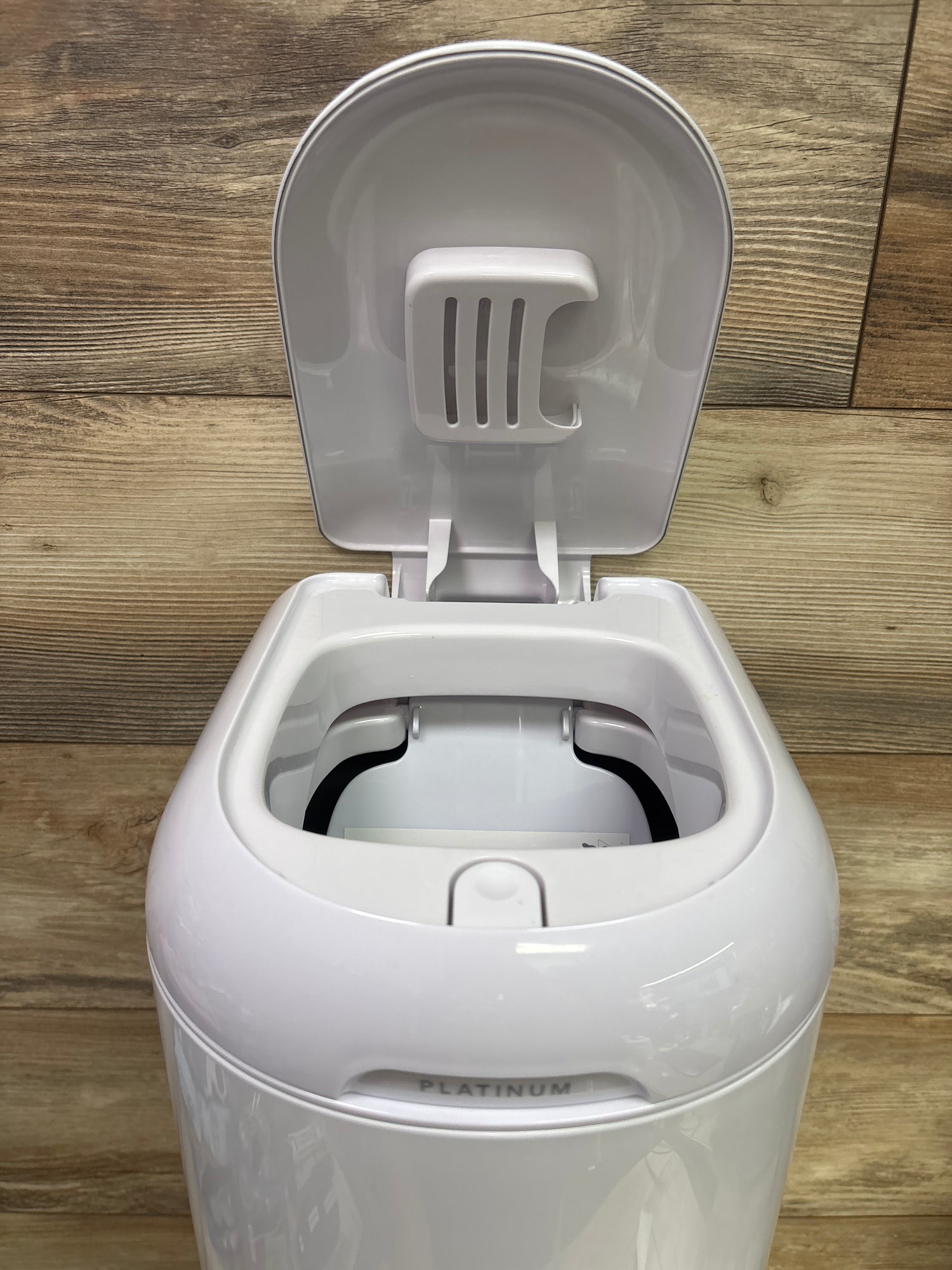 Diaper Genie Platinum Pail - White