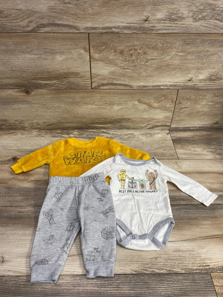 Star Wars 3pc baby set featuring a yellow plush sweatshirt, white bodysuit, and grey joggers.