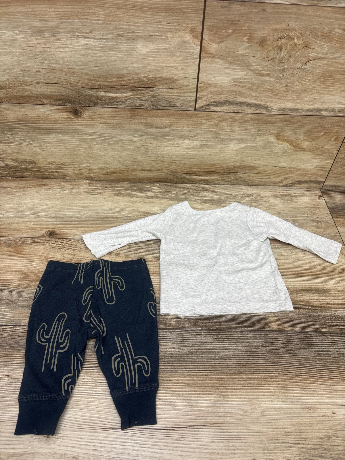 Carter's 2pc Free Hugs Cactus Shirt & Bottoms Set Grey sz 3m