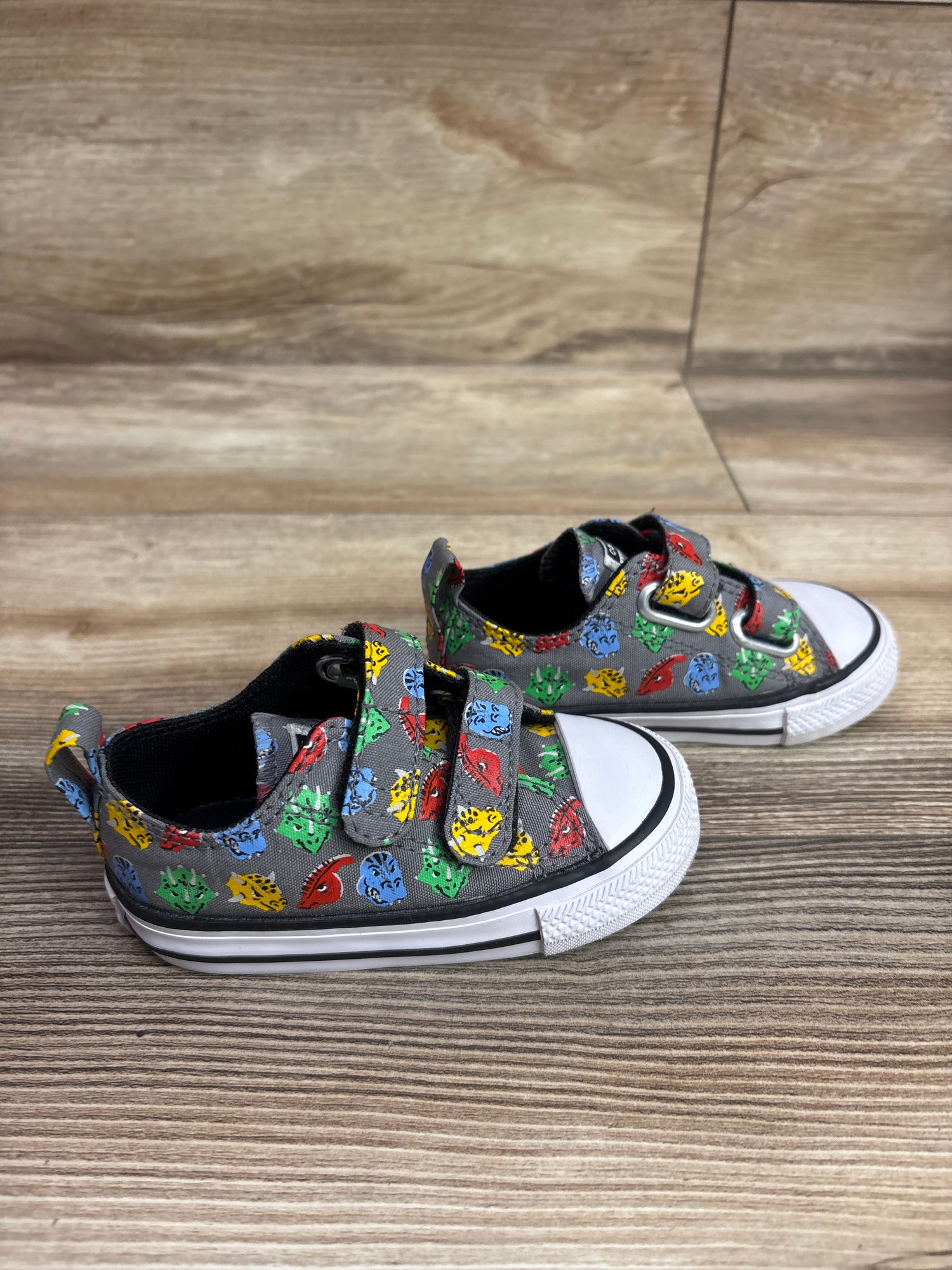 Converse Chuck Taylor All Star 2V Dino Sneakers Grey sz 5c