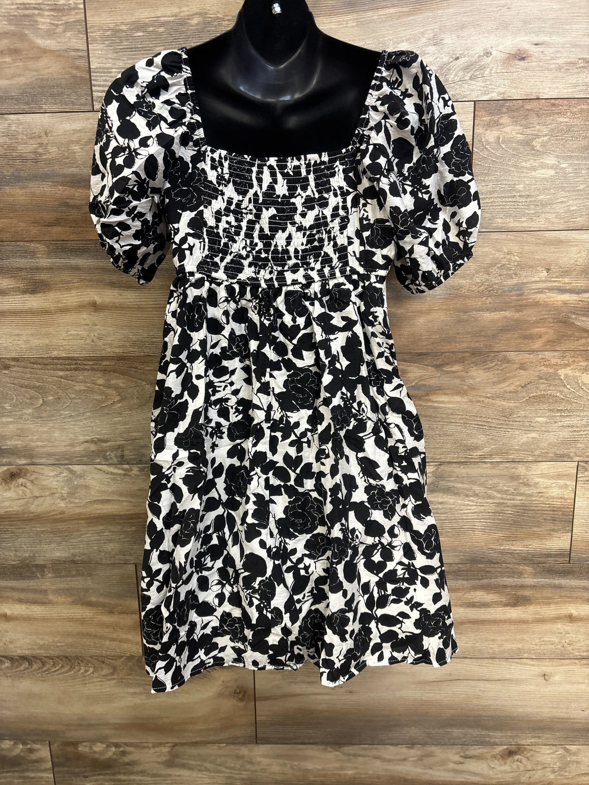 Sweet Wanderer Puff Sleeve Maternity Dress White sz Small