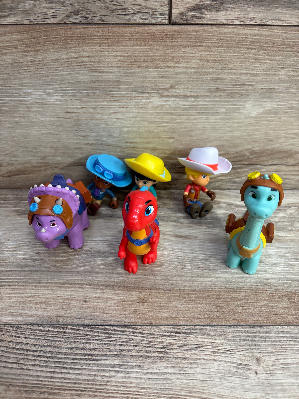 Disney Dino Ranch Dino Ranchers Figures 9pk