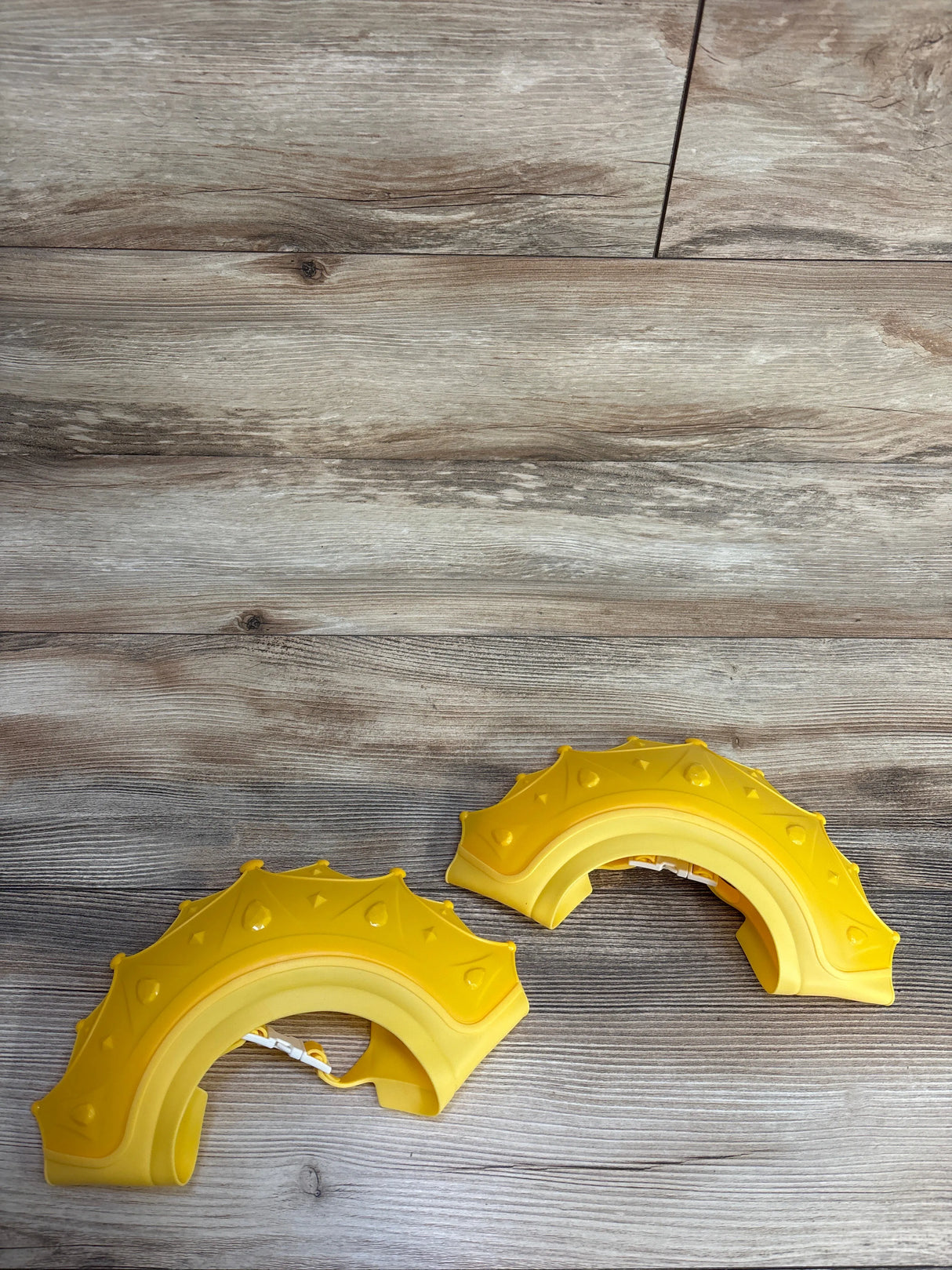 NEW Baby Shower Cap Yellow Crown 2pk